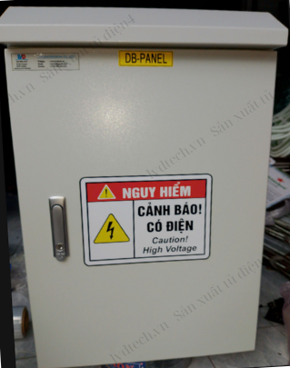 Tủ điện phân phối ngoài trời thiết bị Schneider